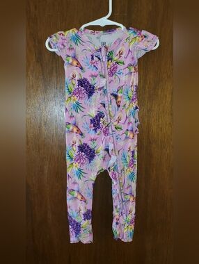 Bums & Roses Bamboo Hummingbird  Romper Sz 6-9 Months
